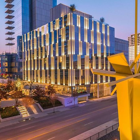 Hall Arts Hotel Dallas, Curio Collection By Hilton Εξωτερικό φωτογραφία