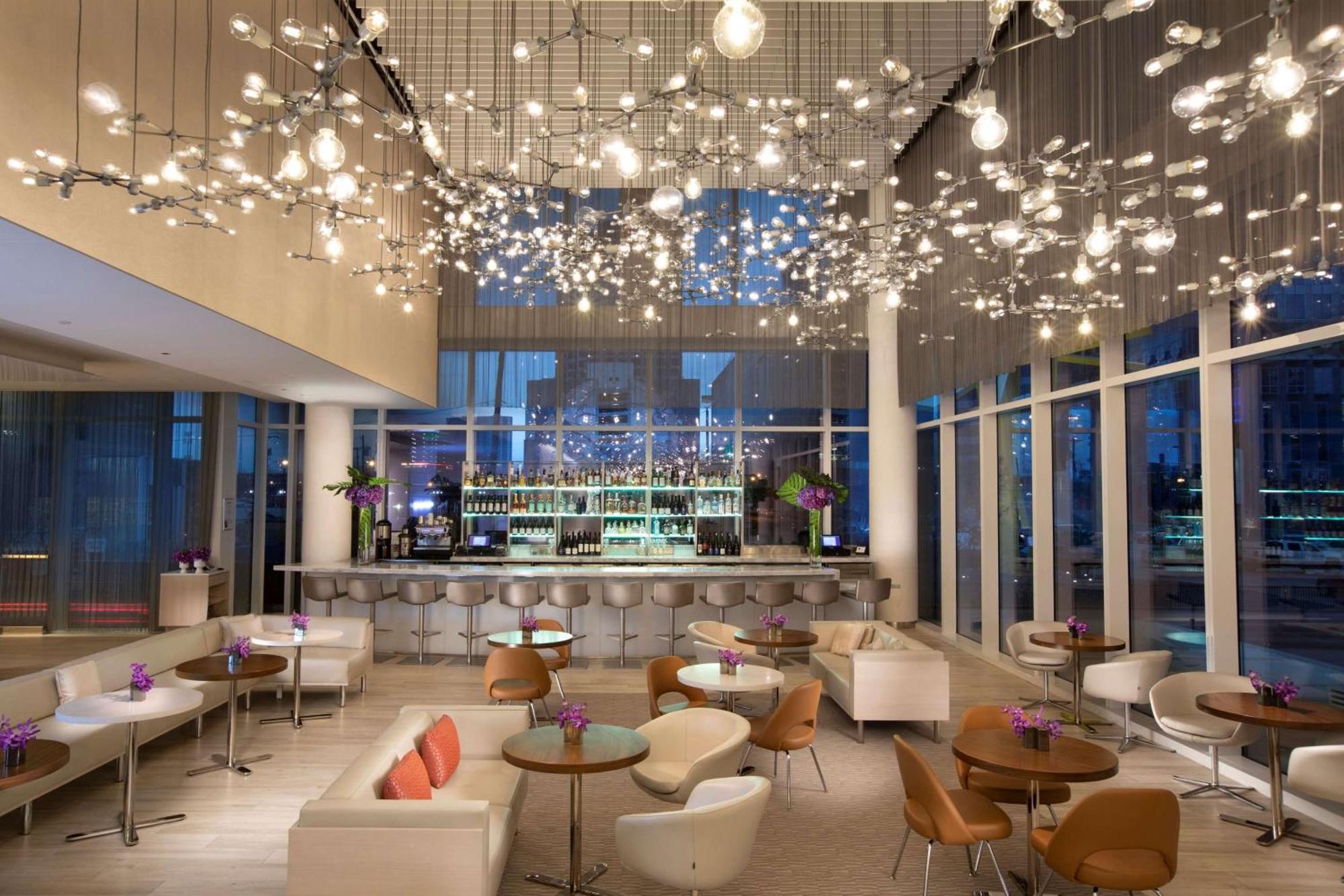 Hall Arts Hotel Dallas, Curio Collection By Hilton Εξωτερικό φωτογραφία