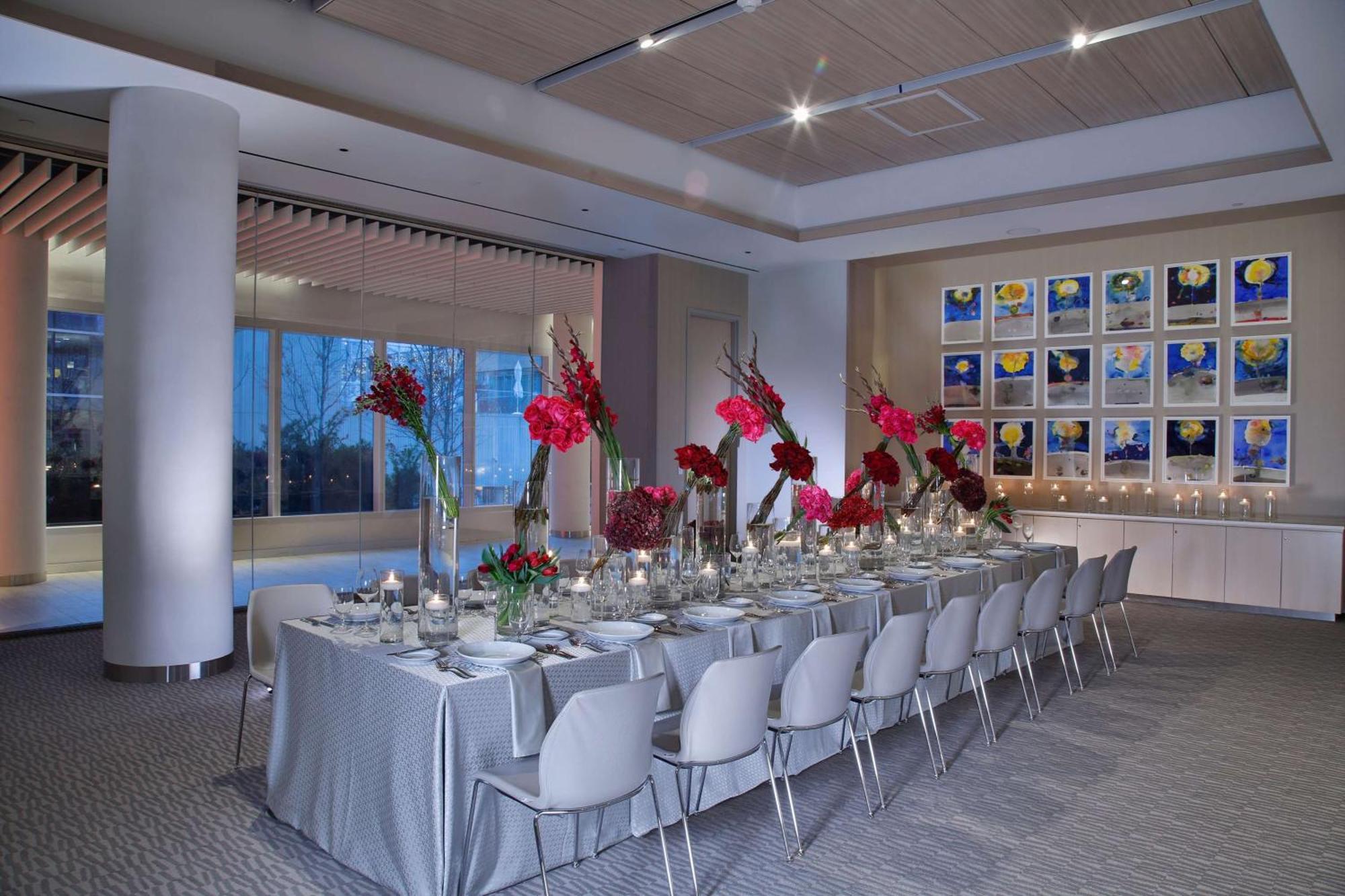 Hall Arts Hotel Dallas, Curio Collection By Hilton Εξωτερικό φωτογραφία