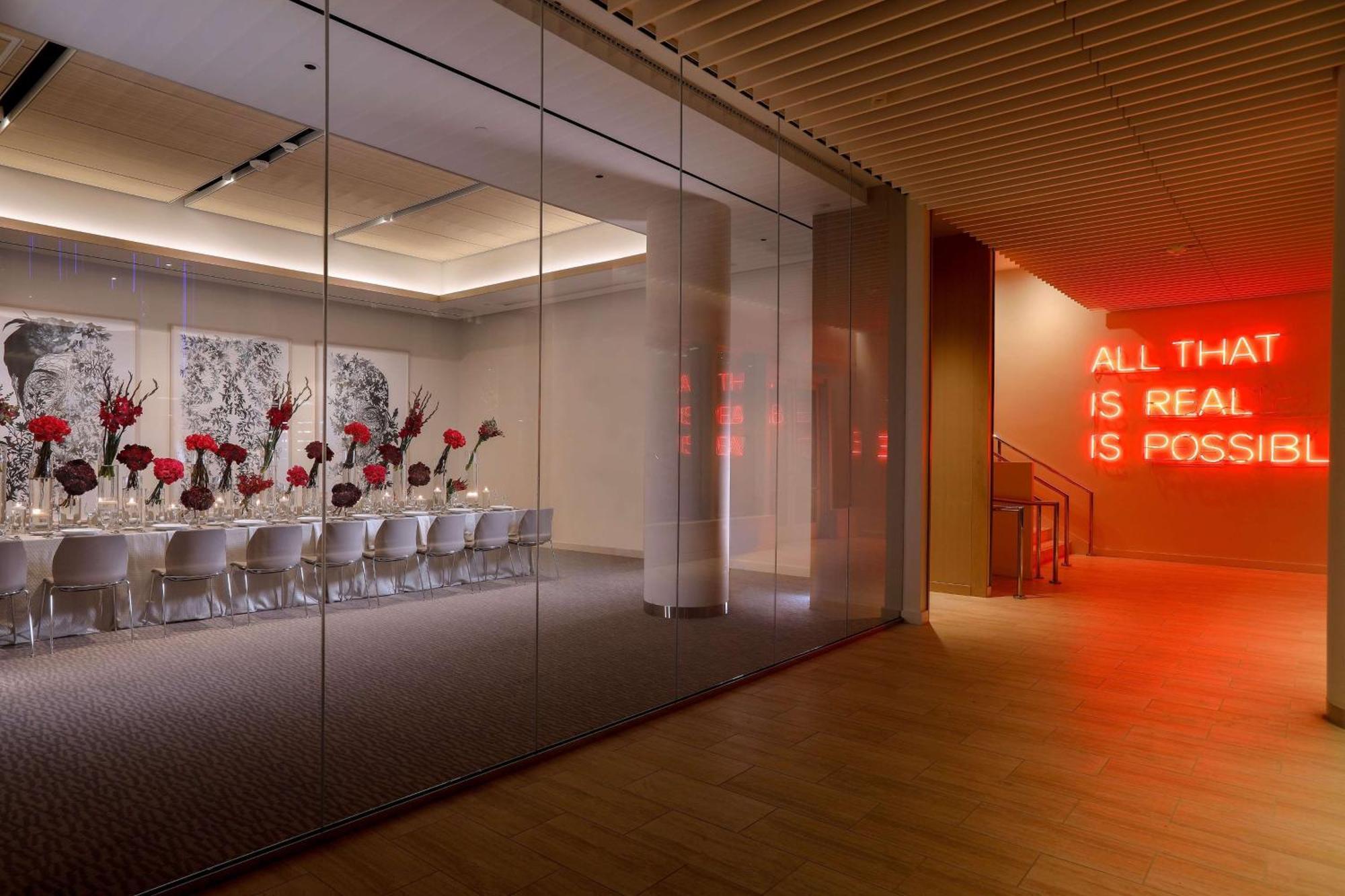 Hall Arts Hotel Dallas, Curio Collection By Hilton Εξωτερικό φωτογραφία